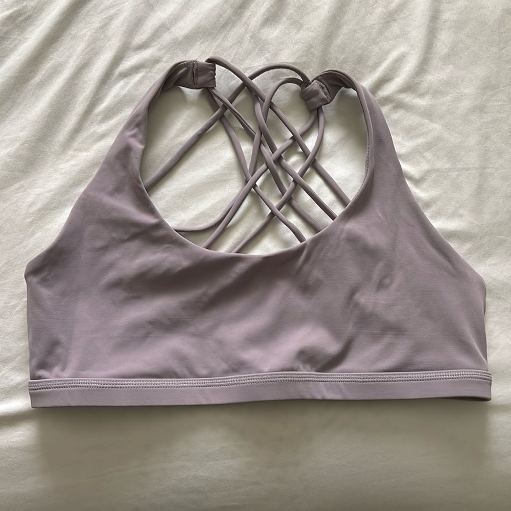 Lululemon free to be serene sports bra